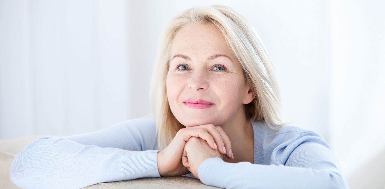First Signs of Perimenopause and Online Treatment